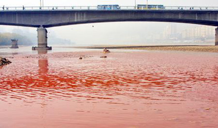 ������Ͻ������m��ˮ��Ⱦ�¼�˼��֮��